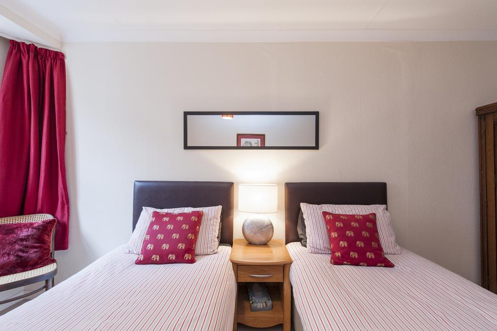 Writers View, Royal Mile Apartment Edinburg Exteriör bild