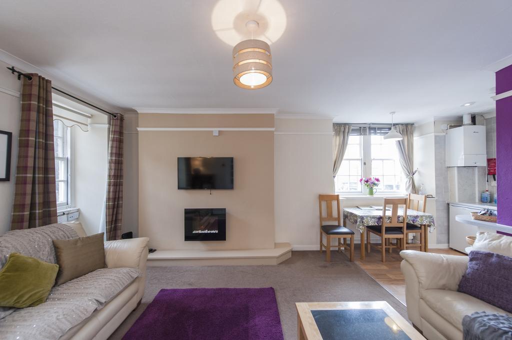 Writers View, Royal Mile Apartment Edinburg Exteriör bild