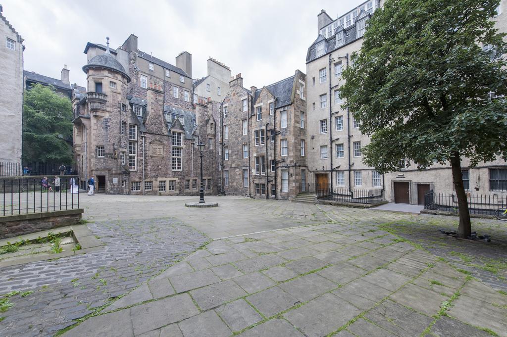 Writers View, Royal Mile Apartment Edinburg Exteriör bild